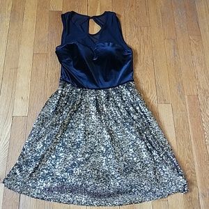 Gorgeous Guess brand sequin party dress
